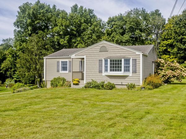 14 Echo Valley Dr, Hampden, MA 01036