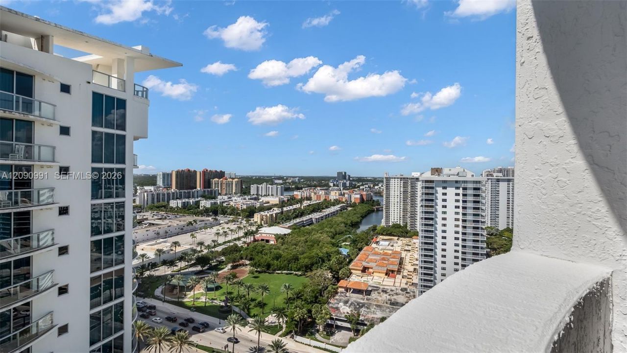 17375 Collins Ave, Unit 2305, Sunny Isles Beach, FL 33160 Photo