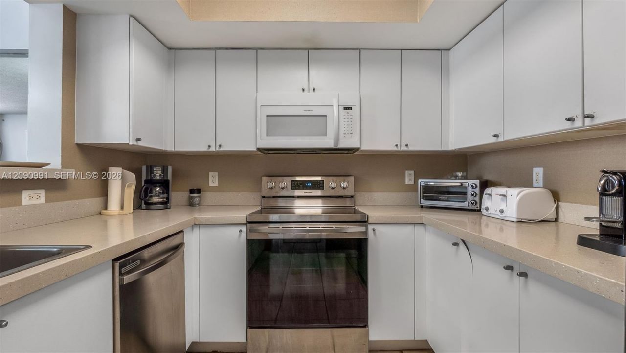 17375 Collins Ave, Unit 2305, Sunny Isles Beach, FL 33160 Photo