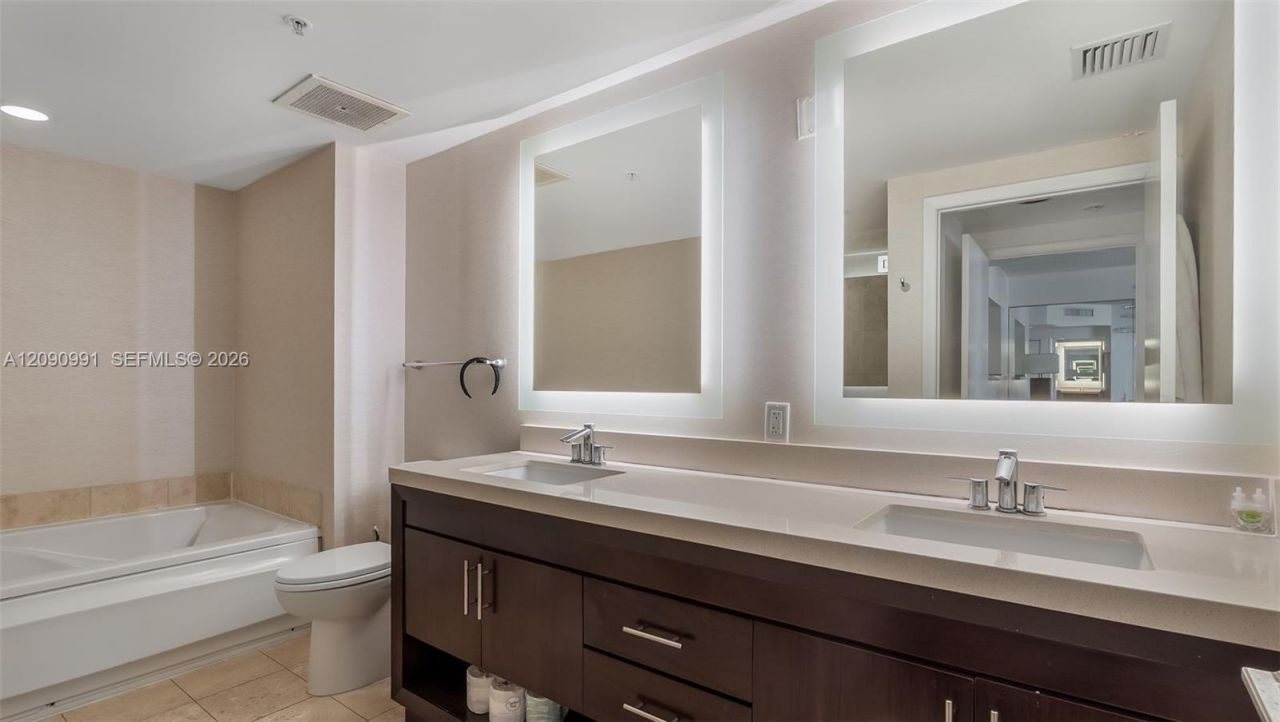 17375 Collins Ave, Unit 2305, Sunny Isles Beach, FL 33160 Photo