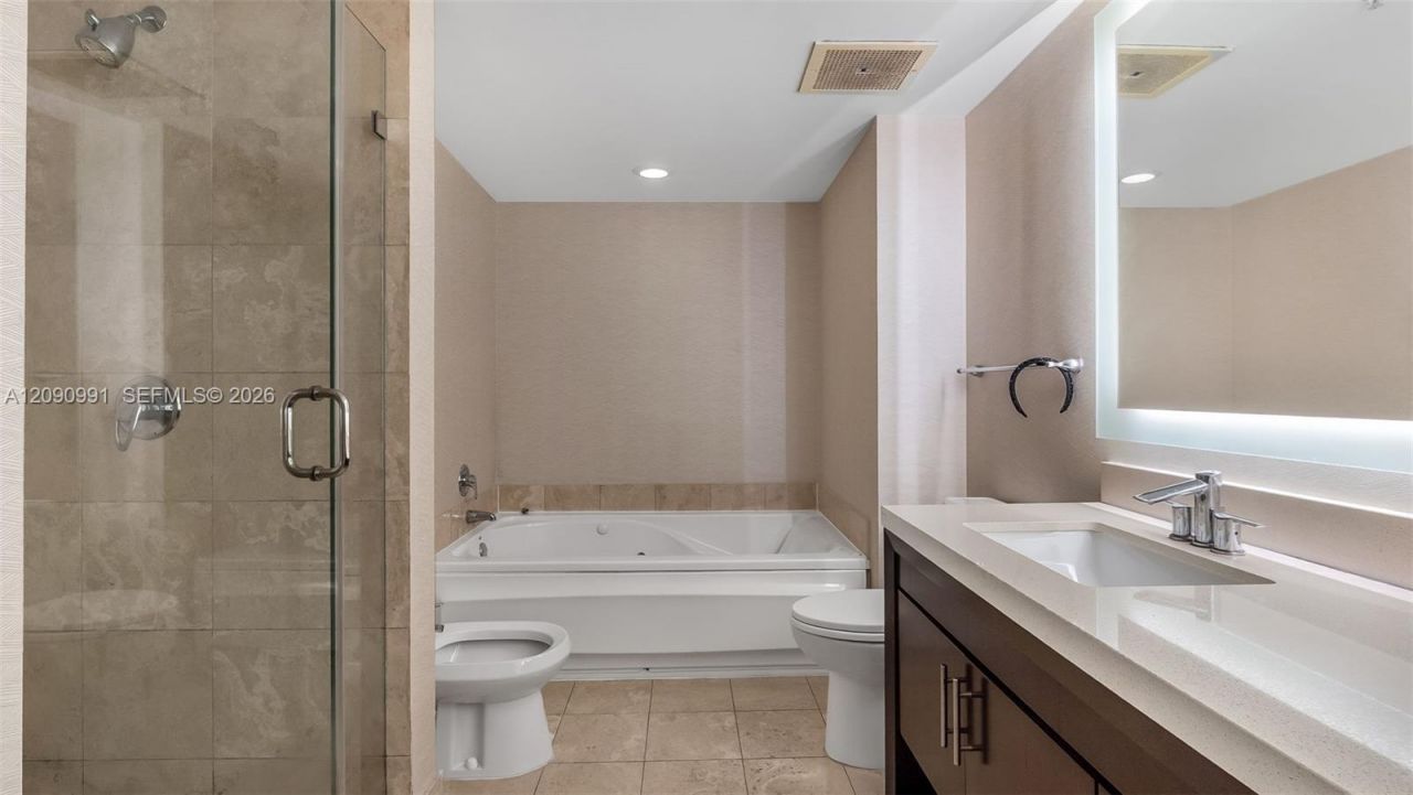 17375 Collins Ave, Unit 2305, Sunny Isles Beach, FL 33160 Photo
