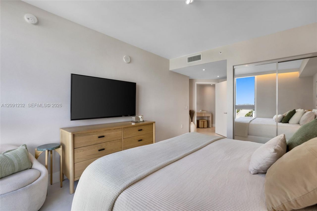 330 Sunny Isles Blvd , Unit 5-701, Sunny Isles Beach, FL 33160 Photo