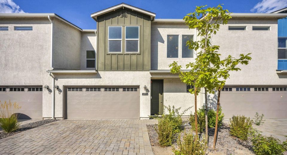 4921 Black Falcon Way, Sun Valley, NV 89433 Photo