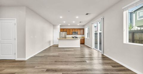 4921 Black Falcon Way, Sun Valley, NV 89433 Photo