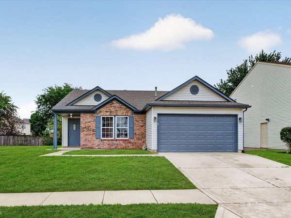 2203 Summerfield Drive, Plainfield, IN 46168
