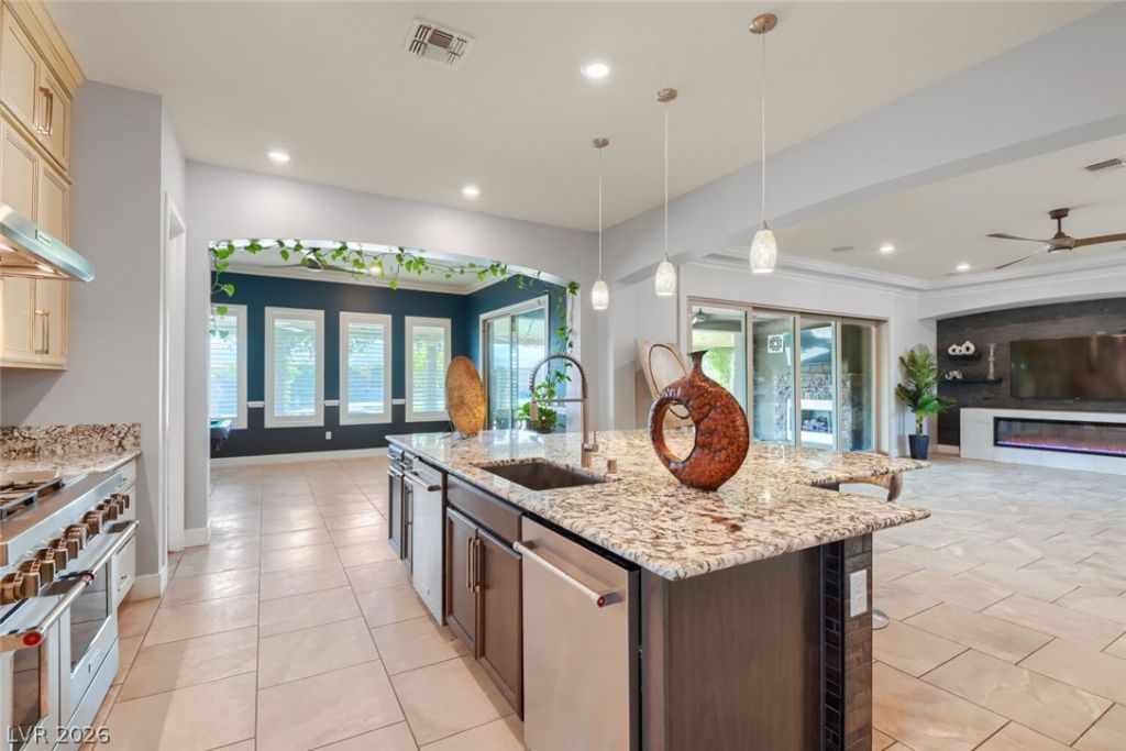 7771 Mojave Yucca Court, Las Vegas, NV 89131 Main Photo