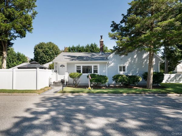 51 Norwood Avenue, Port Jefferson, NY 11776