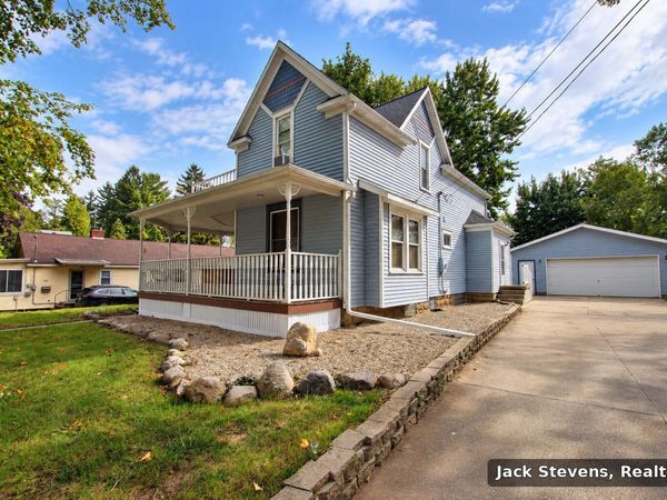 50 Madison Street, Coopersville, MI 49404