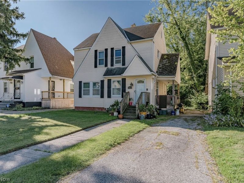 14012 Christine Avenue, Cleveland, OH 44105 Photo 2