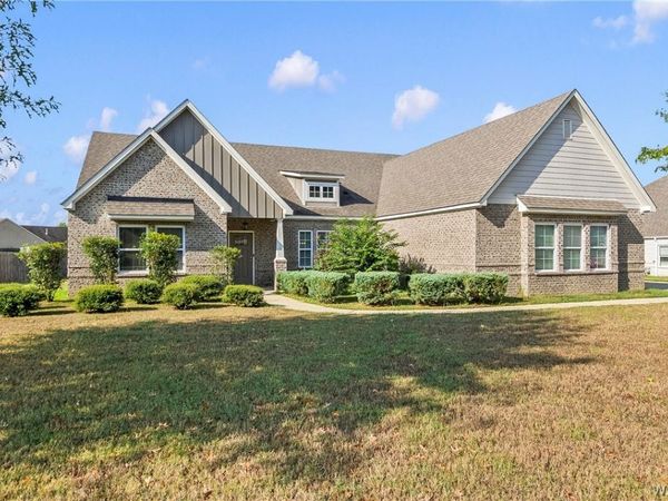 11856 Aspenwood Drive, Moundville, AL 35474