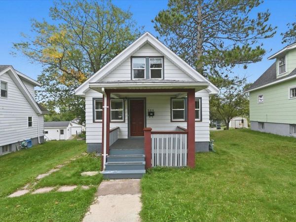 506 Sparkman Avenue, Duluth, MN 55803