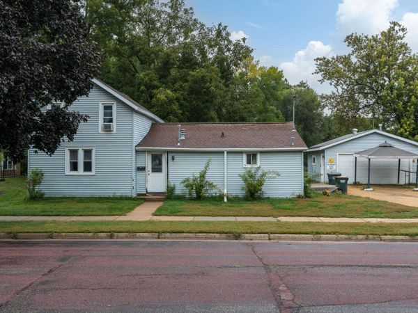 315 Hoosac Street E, Waterville, MN 56096