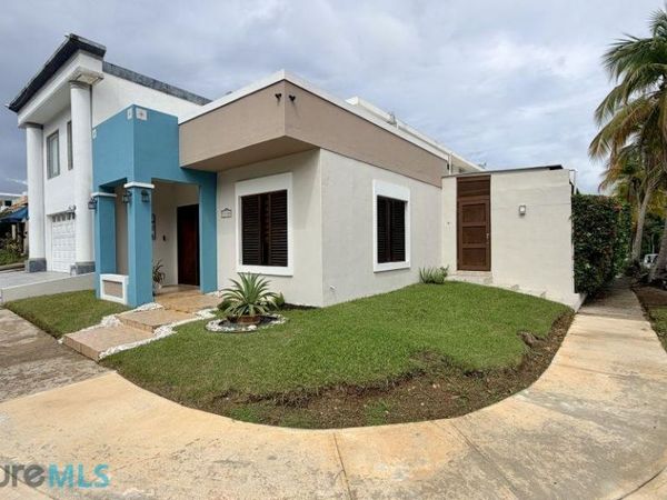 Poppy CALLE, Unit FF18B, San Juan, PR 00925