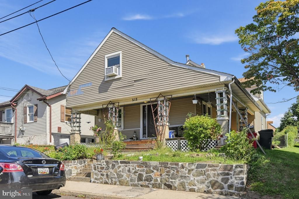 512 ELM STREET , POTTSTOWN, PA 19464