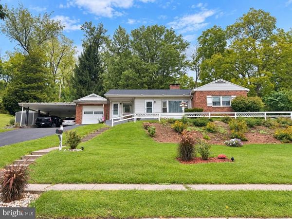 301 REYNOLDS AVENUE , HUNTINGDON, PA 16652