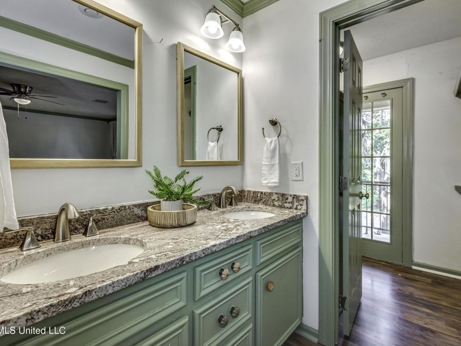 Property Image 52