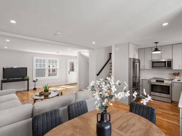15 Foster Street, Unit 15A, Arlington, MA 02474