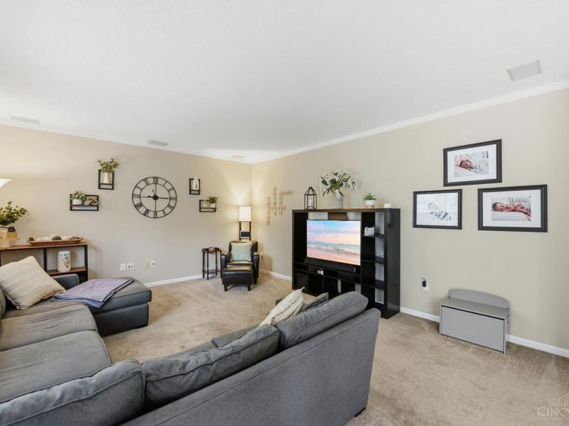 884 Ellery Drive, Union Township, OH 45245 Photo 4