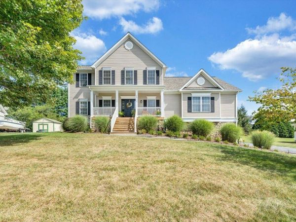 260 Citrine CT NW, Christiansburg, VA 24073