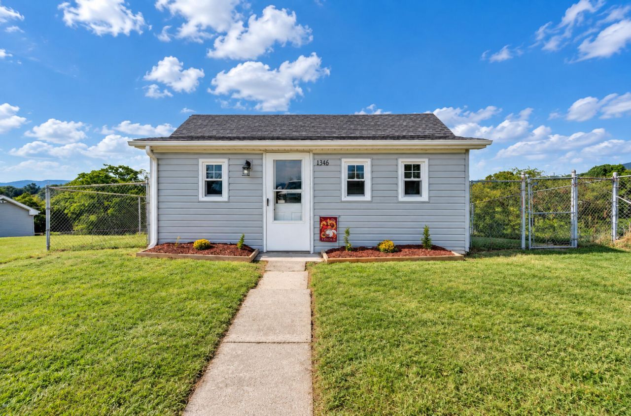 1346 Archbold Ave Ne, Roanoke, VA 24012 Main Photo