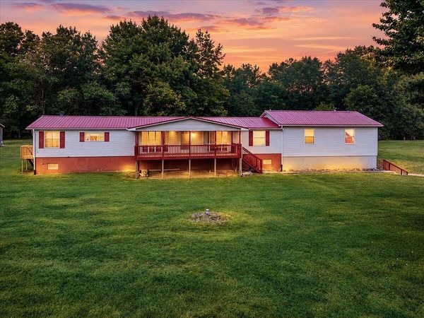 5308 Thornspring RD , Pulaski, VA 24301