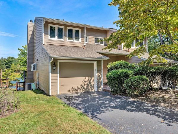 291 Waterside DR , Unit G-2, Moneta, VA 24121