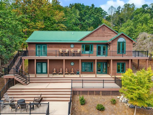 65 Piney Point LN , Union Hall, VA 24176