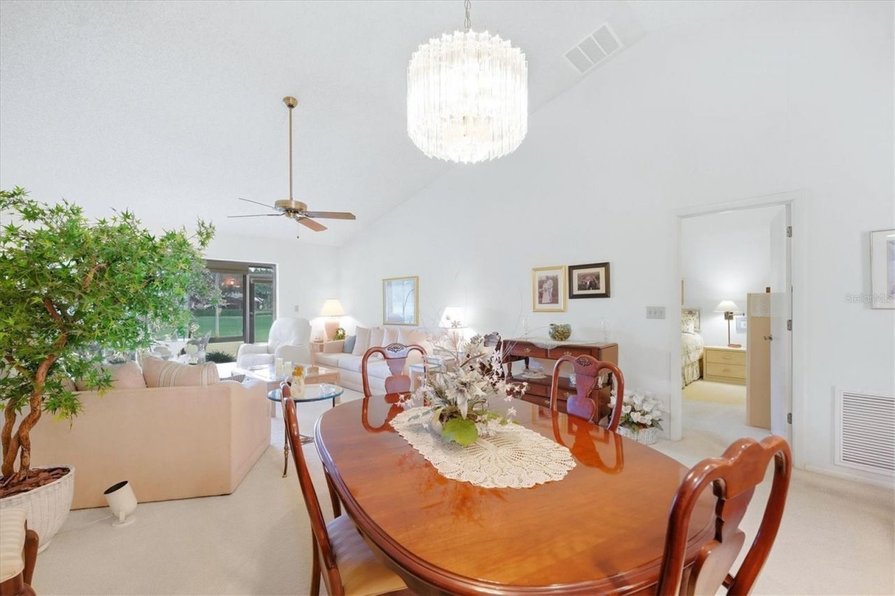 6089 Clubside Drive , Unit 7686, Sarasota, FL 34243 Photo