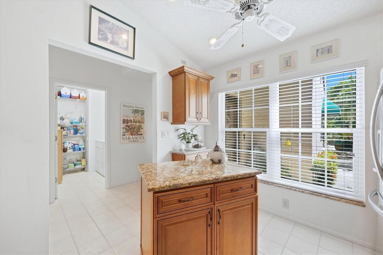 6089 Clubside Drive , Unit 7686, Sarasota, FL 34243 Photo
