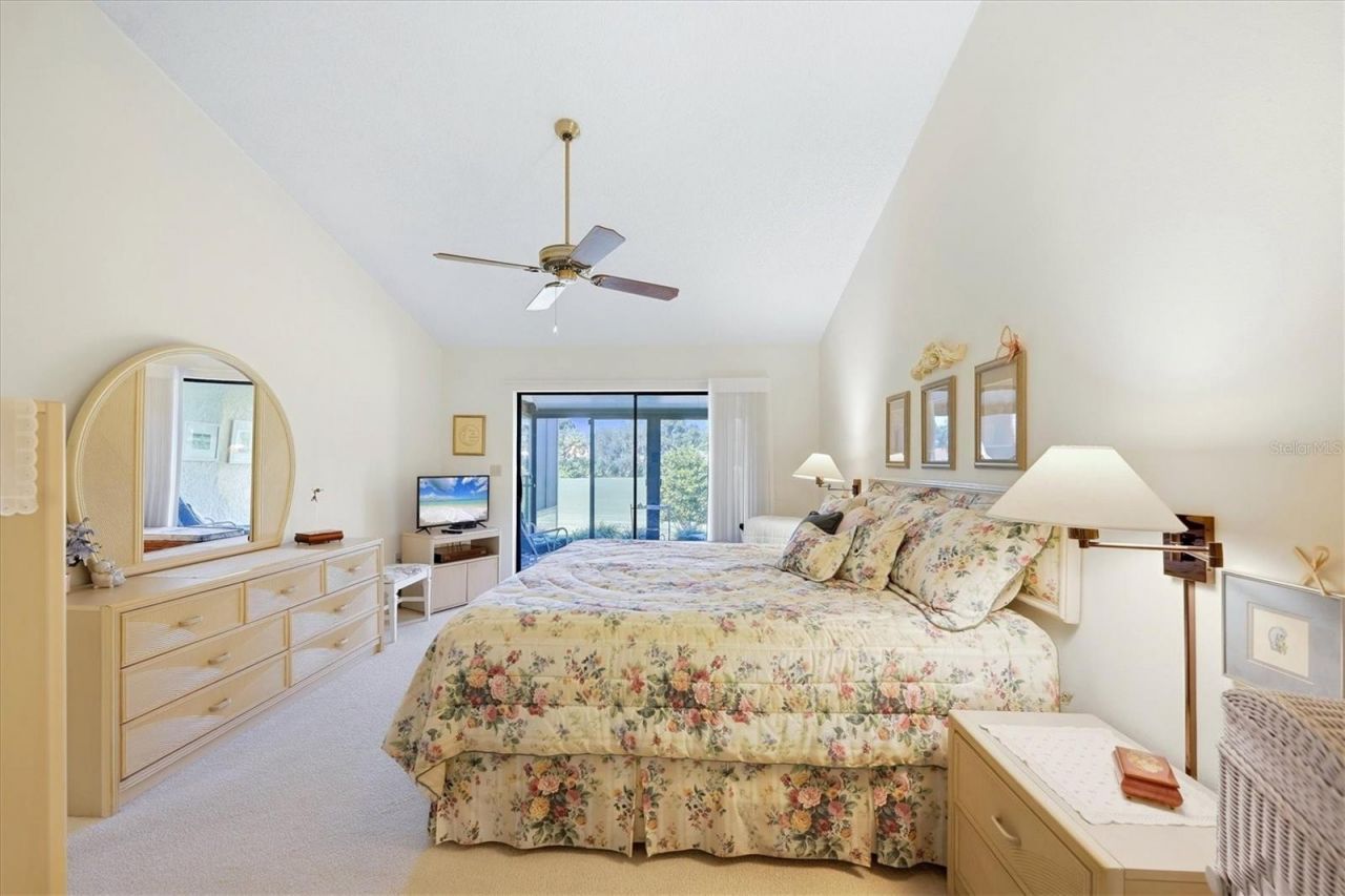 6089 Clubside Drive , Unit 7686, Sarasota, FL 34243 Photo