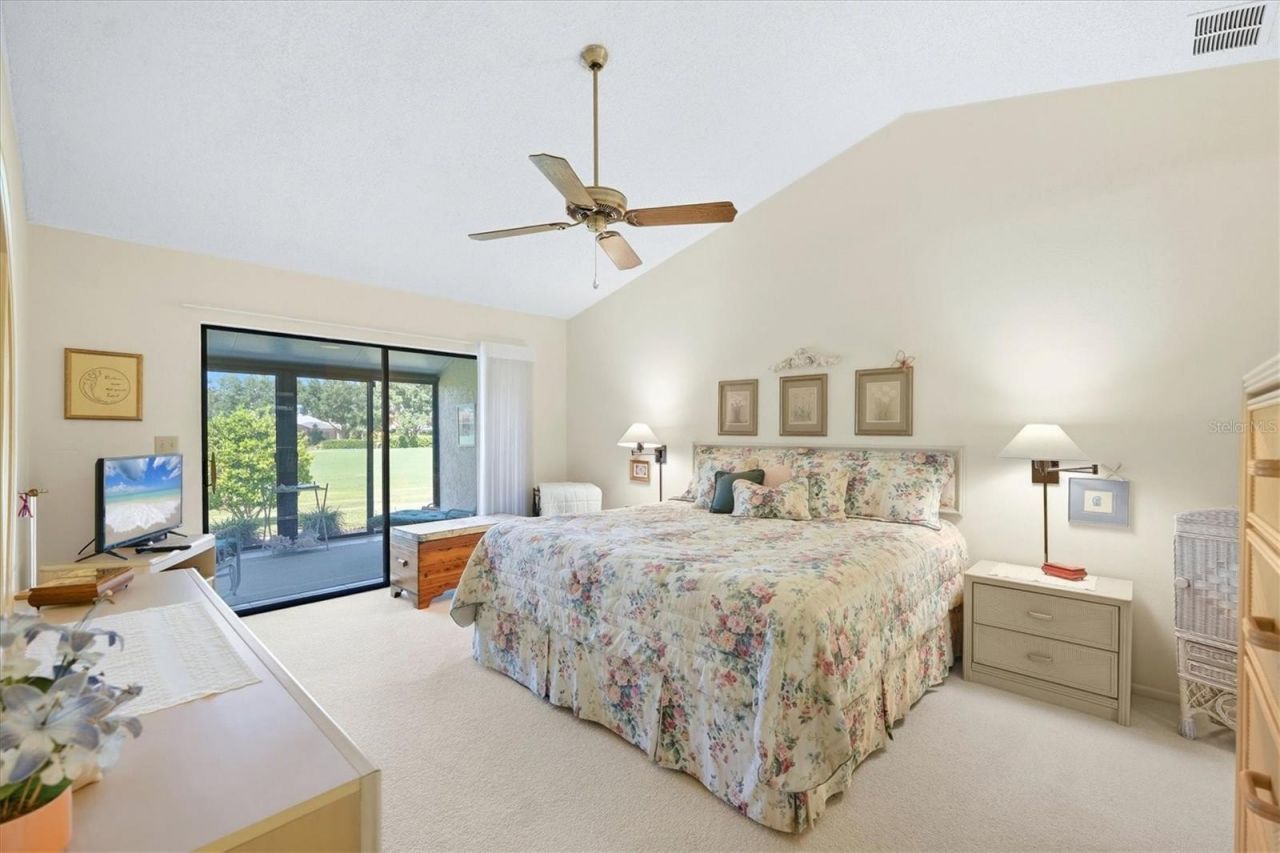 6089 Clubside Drive , Unit 7686, Sarasota, FL 34243 Photo