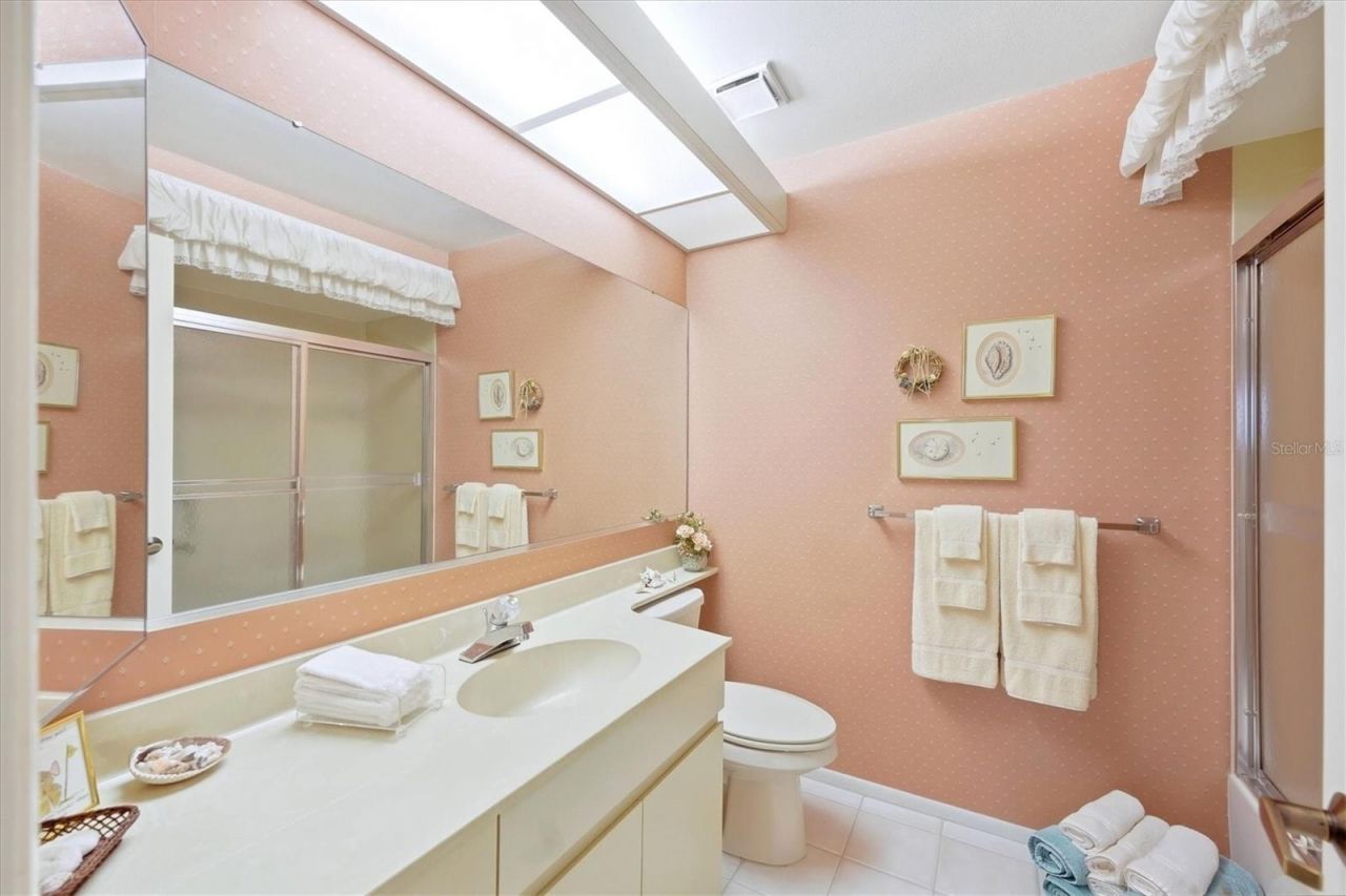 6089 Clubside Drive , Unit 7686, Sarasota, FL 34243 Photo