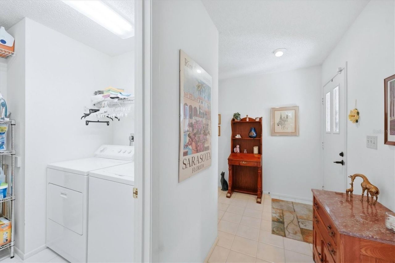 6089 Clubside Drive , Unit 7686, Sarasota, FL 34243 Photo