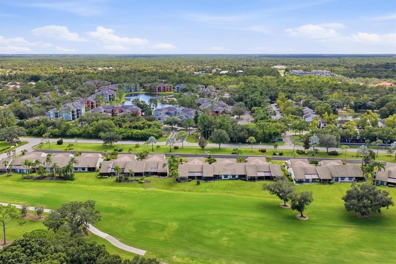 6089 Clubside Drive , Unit 7686, Sarasota, FL 34243 Photo