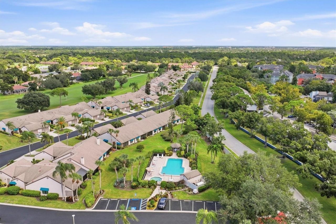 6089 Clubside Drive , Unit 7686, Sarasota, FL 34243 Photo
