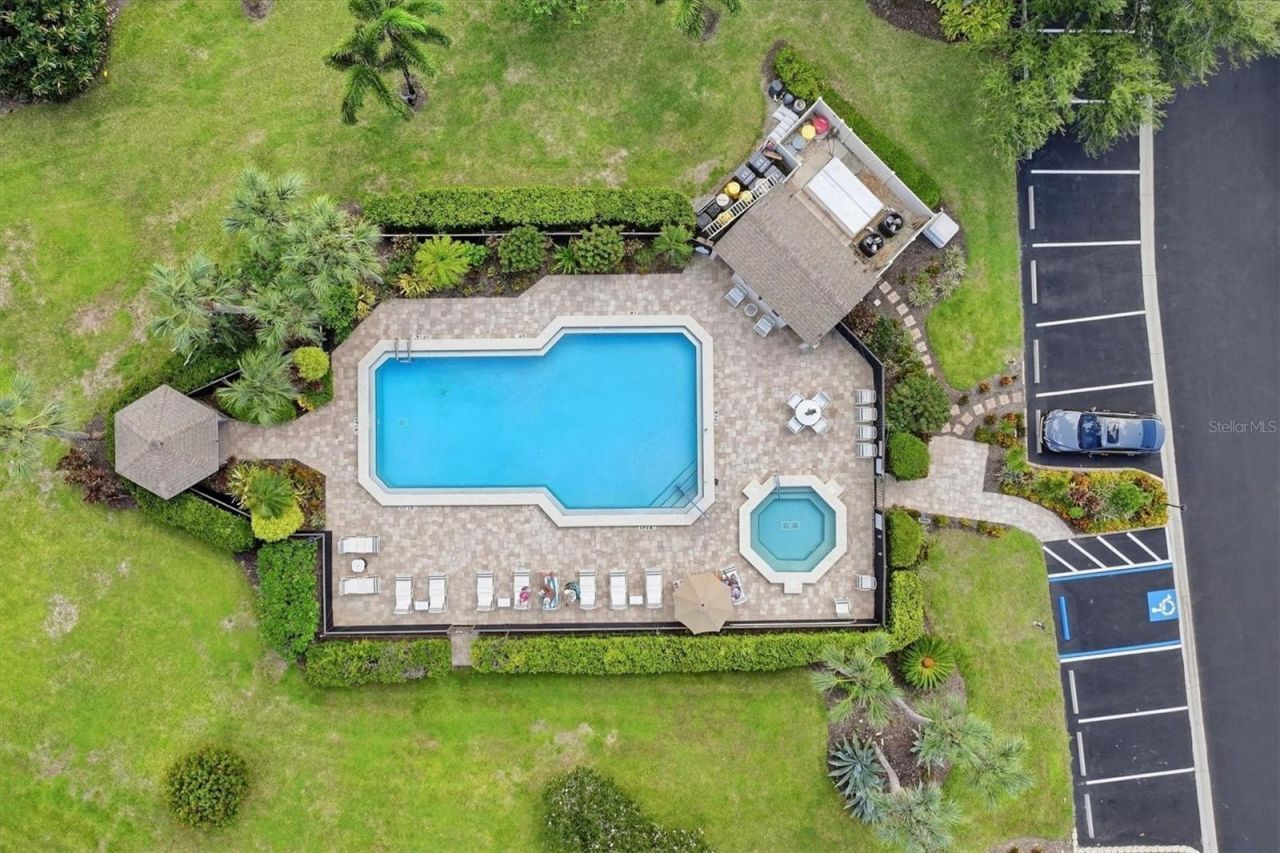 6089 Clubside Drive , Unit 7686, Sarasota, FL 34243 Photo