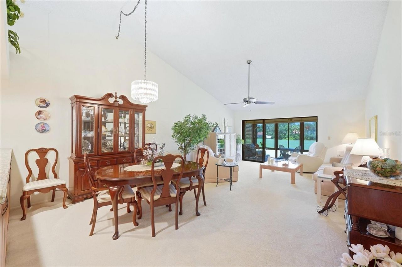 6089 Clubside Drive , Unit 7686, Sarasota, FL 34243 Photo