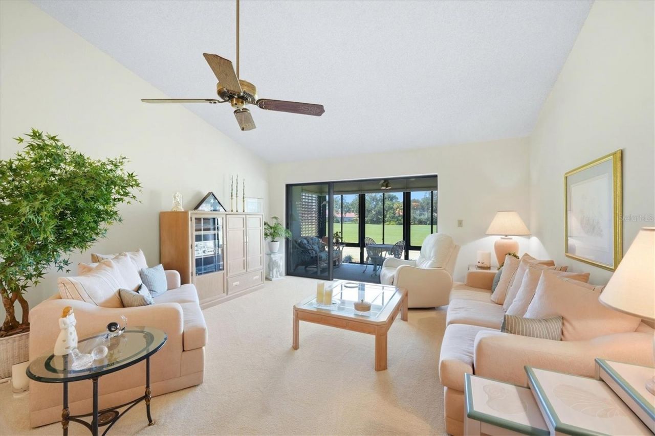 6089 Clubside Drive , Unit 7686, Sarasota, FL 34243 Photo