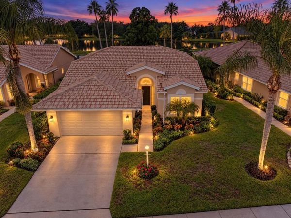 6635 OAKBROOKE CIRCLE , BRADENTON, FL 34202
