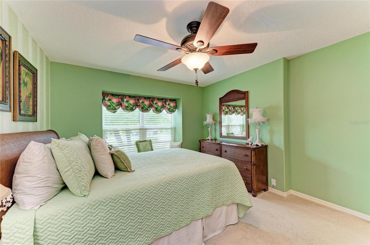 6635 Oakbrooke Circle, Bradenton, FL 34202 Photo