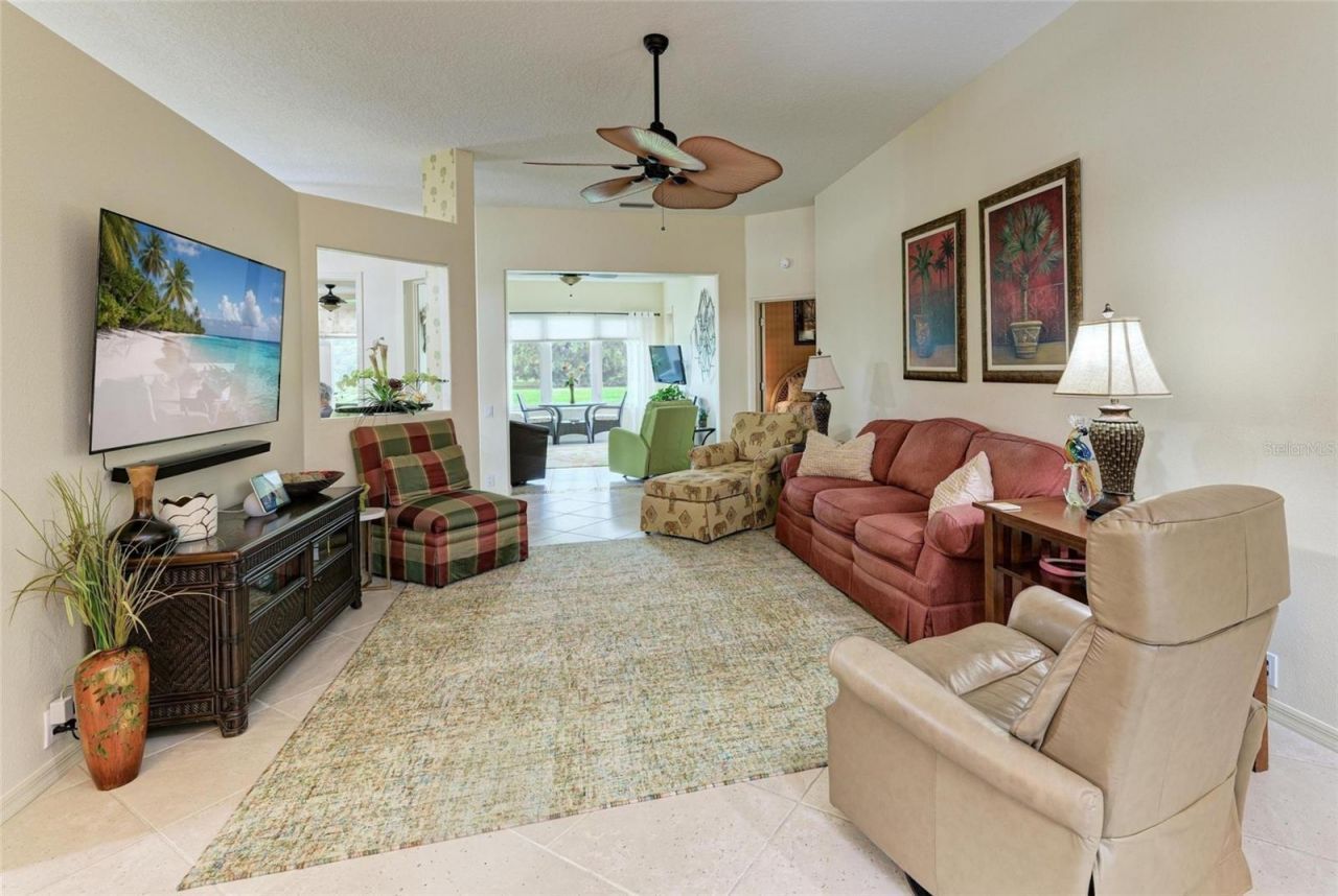 6635 Oakbrooke Circle, Bradenton, FL 34202 Photo