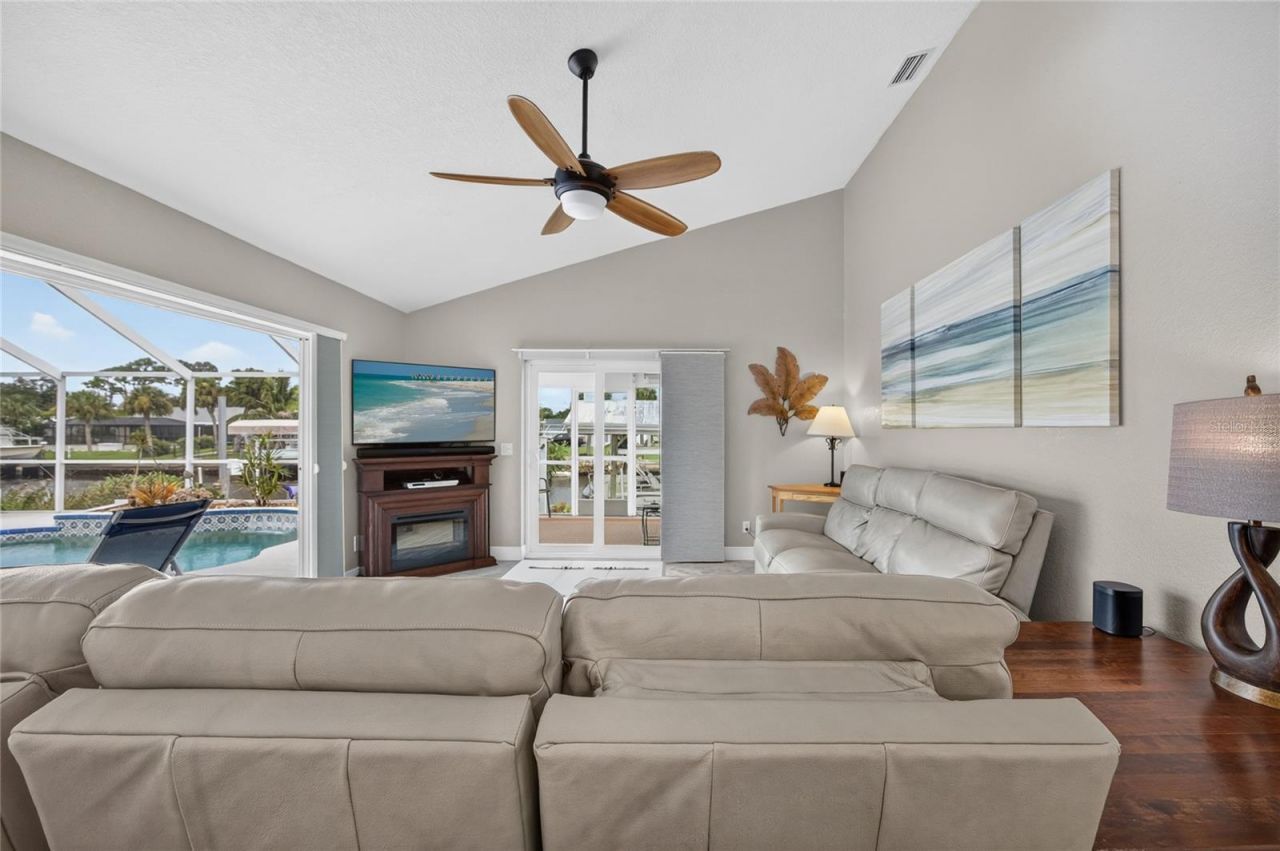 18345 Hottelet Circle , Port Charlotte, FL 33948 Photo