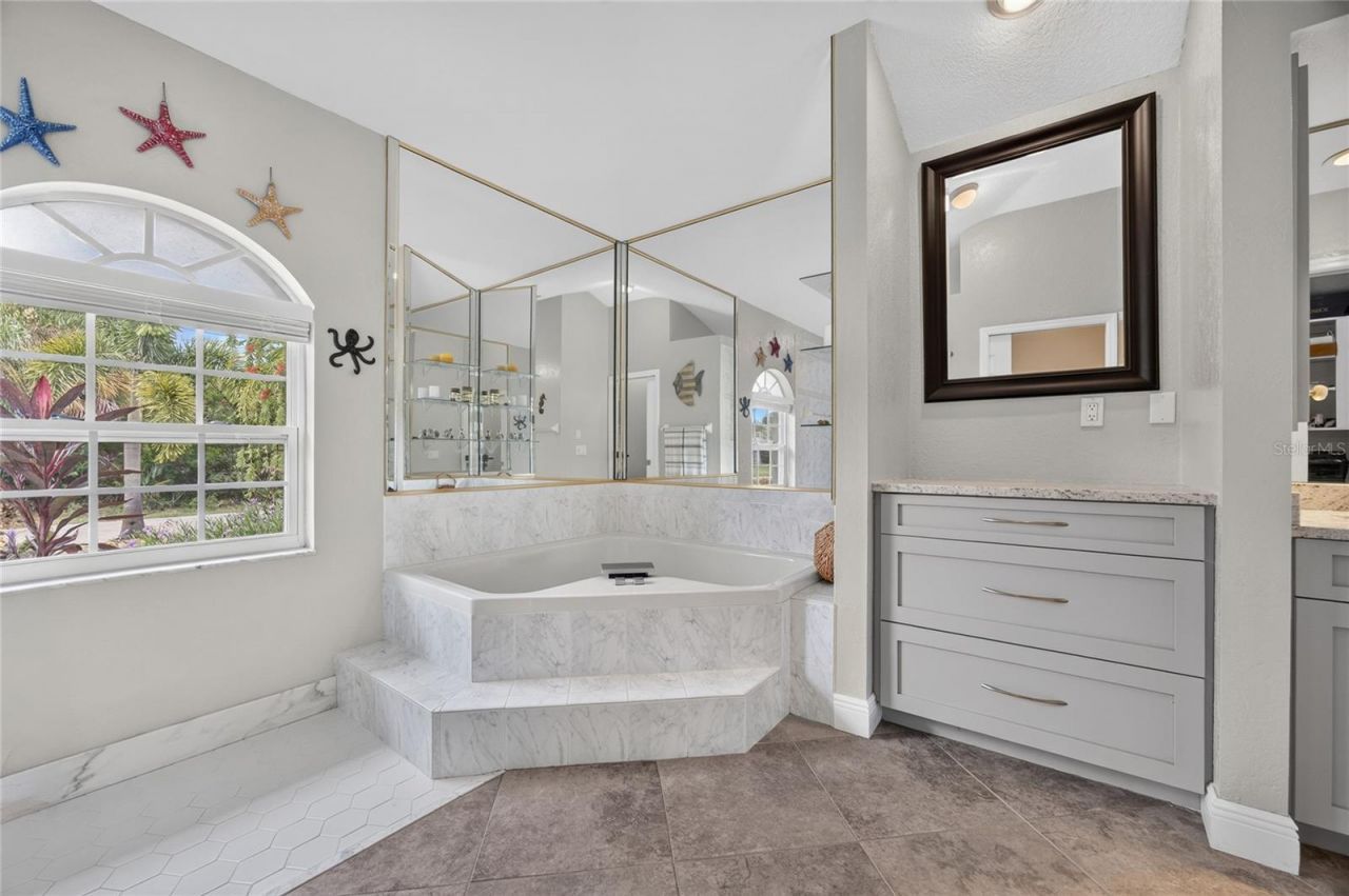 18345 Hottelet Circle , Port Charlotte, FL 33948 Photo