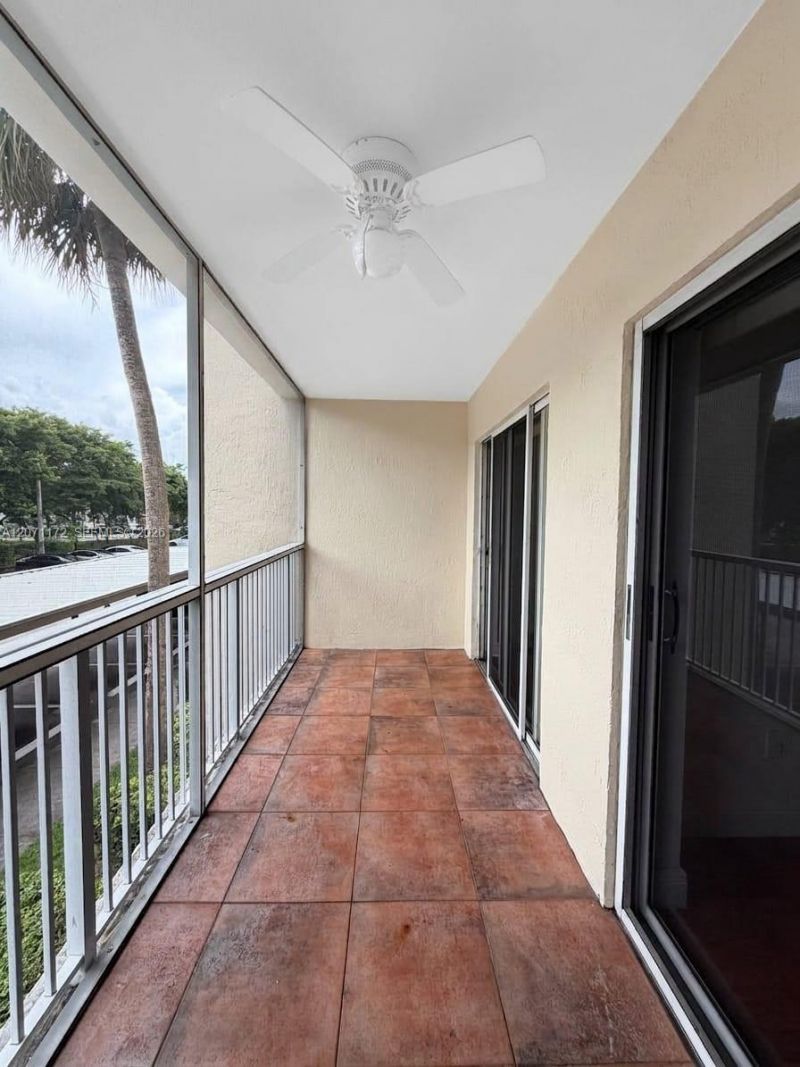 470 S Park Rd , Unit 7-207, Hollywood, FL 33021 Photo
