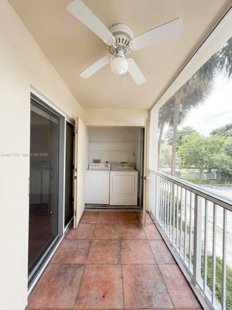 470 S Park Rd , Unit 7-207, Hollywood, FL 33021 Photo