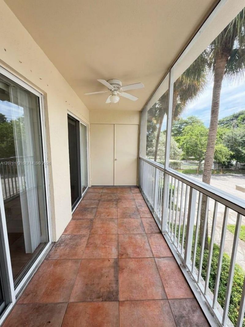 470 S Park Rd , Unit 7-207, Hollywood, FL 33021 Photo