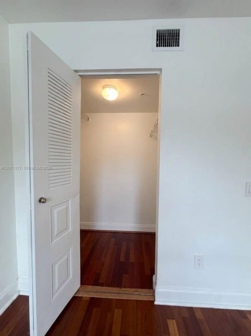 470 S Park Rd , Unit 7-207, Hollywood, FL 33021 Photo