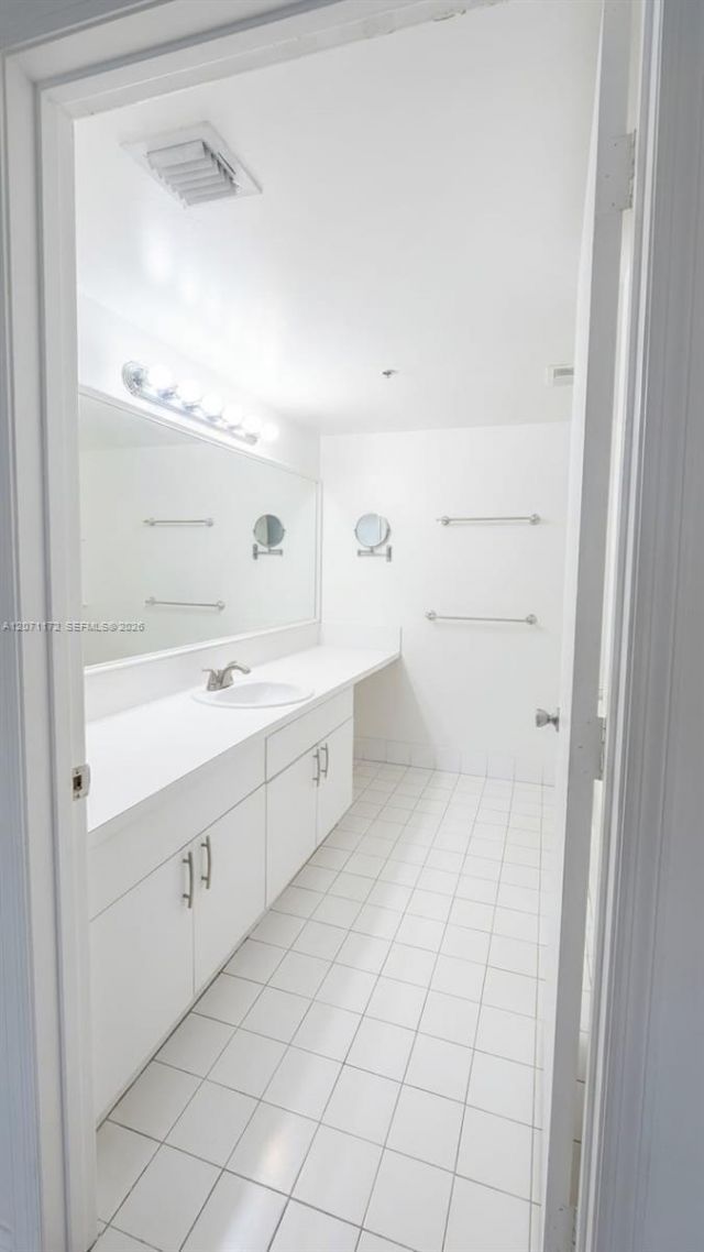 470 S Park Rd , Unit 7-207, Hollywood, FL 33021 Photo