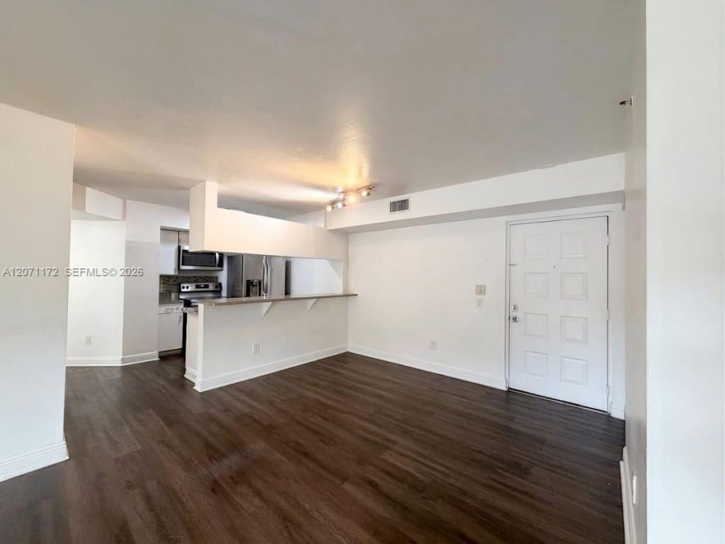 470 S Park Rd , Unit 7-207, Hollywood, FL 33021 Photo
