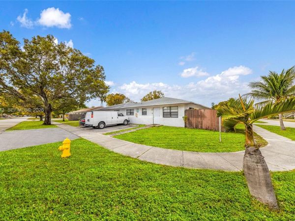 3111 NW 3rd Ave , Unit 1-24, Pompano Beach, FL 33064